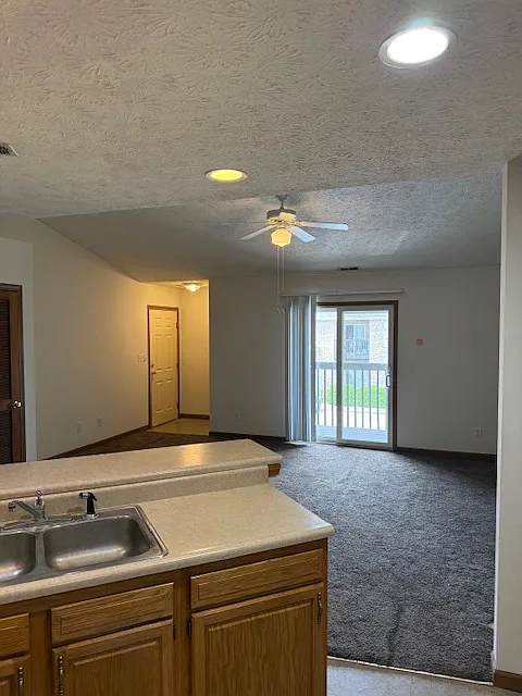 Building Photo - 1064 Cumberland Ave #D