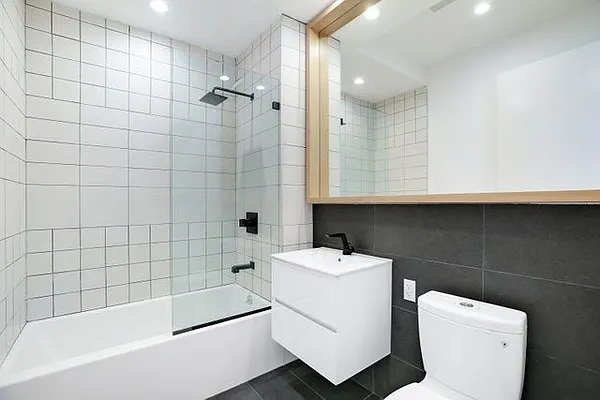 Rented by EXR | media 27