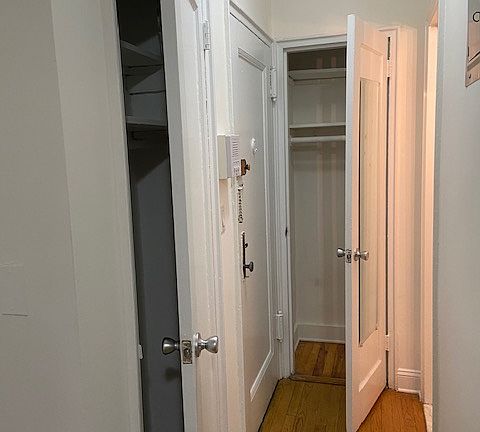 5th image of 210 E 84th St APT 2A