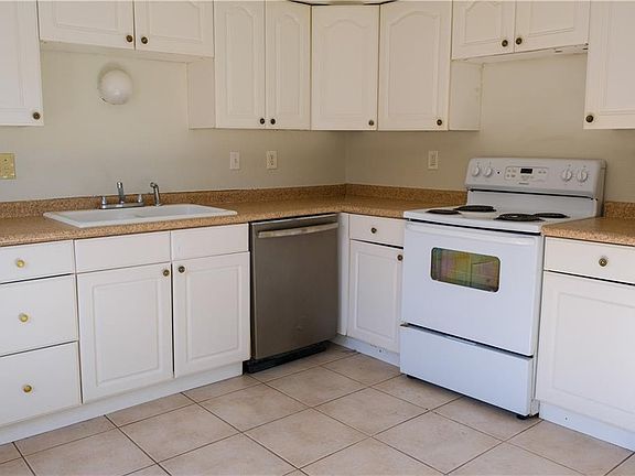 5th image of 14936 Curran Rd