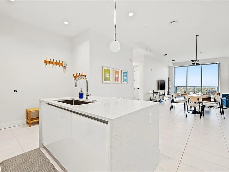 777 3rd Ave N #1701 — Photo 9