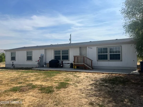 11337 N Peaceful Ave, Prosser, WA 99350