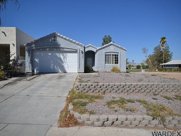 1st image of 2559 Country Club Dr