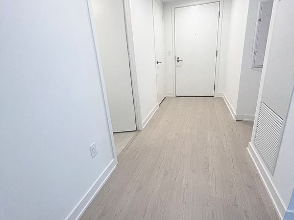 3rd image of 65 Mutual St #1104