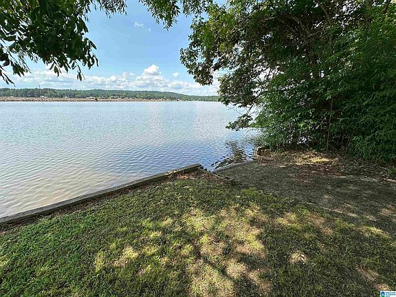 4th image of 1576 Green Hills Rd