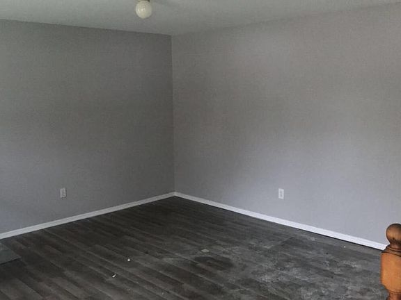 2nd image of 35 Fairview Dr