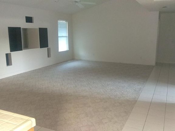 3rd image of 9160 Yaquima Dr