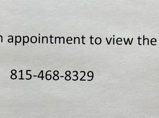 136 E Adams St, Manteno, IL 60950