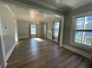 218 Elm St #B, Swansboro, NC 28584