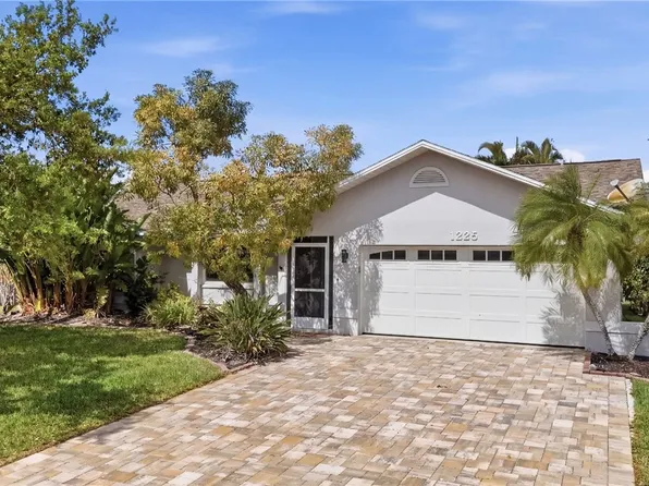 1225 SW 34th Ter, Cape Coral, FL 33914