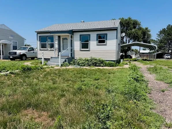415 E C St, Trenton, NE 69044