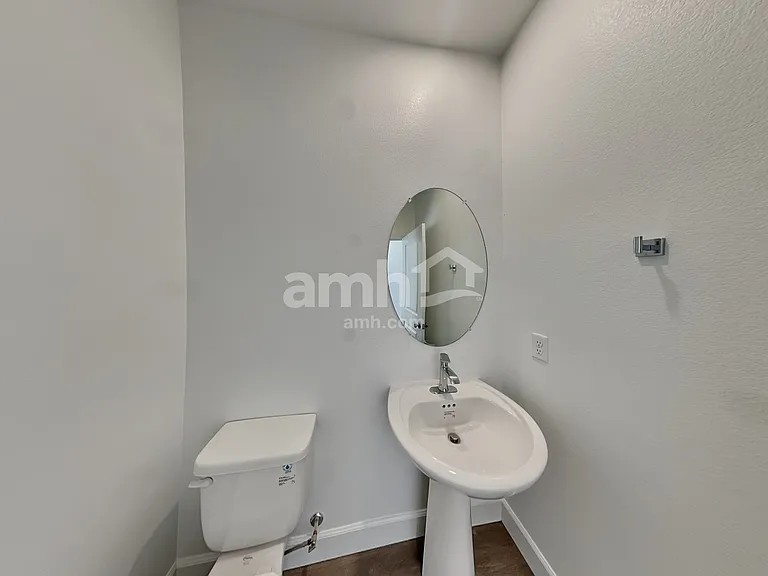 6459 Rush Ave — Photo 7