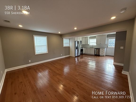 4th image of 558 Sheridan Dr