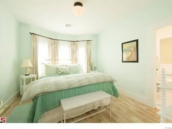 2219 Ocean Ave, Santa Monica, CA 90405