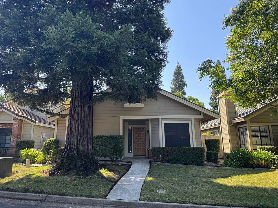 2004 Fernwood Cir