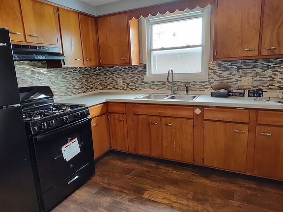 4th image of 181 Saint Felix Ave #1