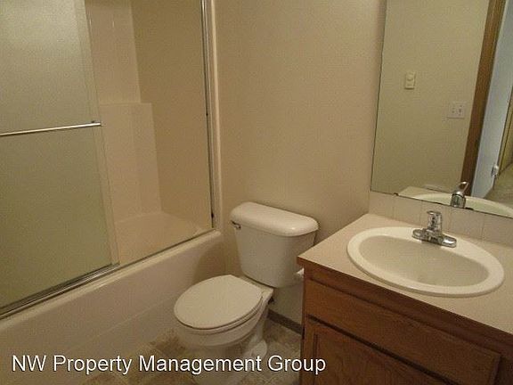 3rd image of 1031 State Ave Ste 204