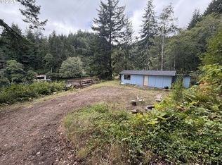 6260 Black Bear Rd, Florence, OR 97439
