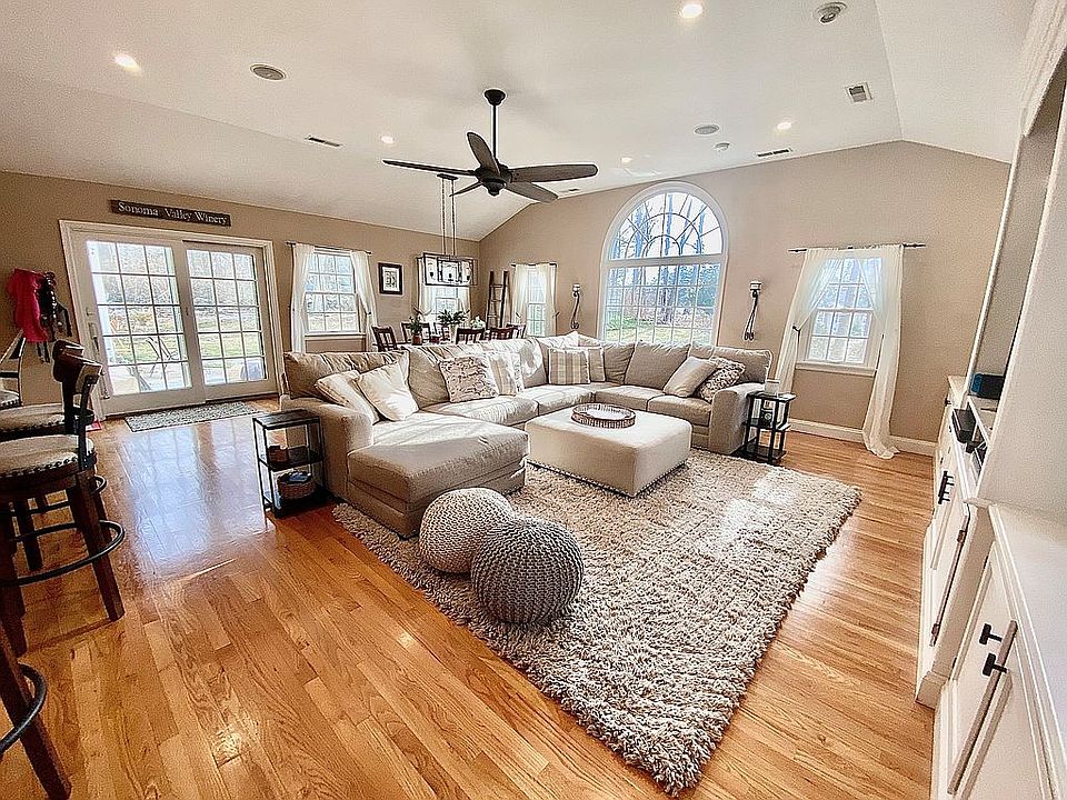 2nd image of 159 Cottage St