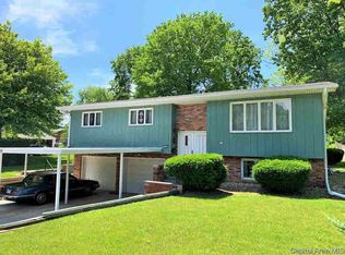 768 N West St, Galesburg, IL 61401