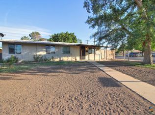 392 Driftwood Pl, Brawley, CA 92227