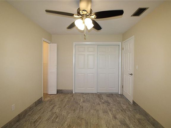 5th image of 2517 Terry Ln #2517