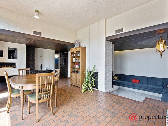 Living Room / Dining Room