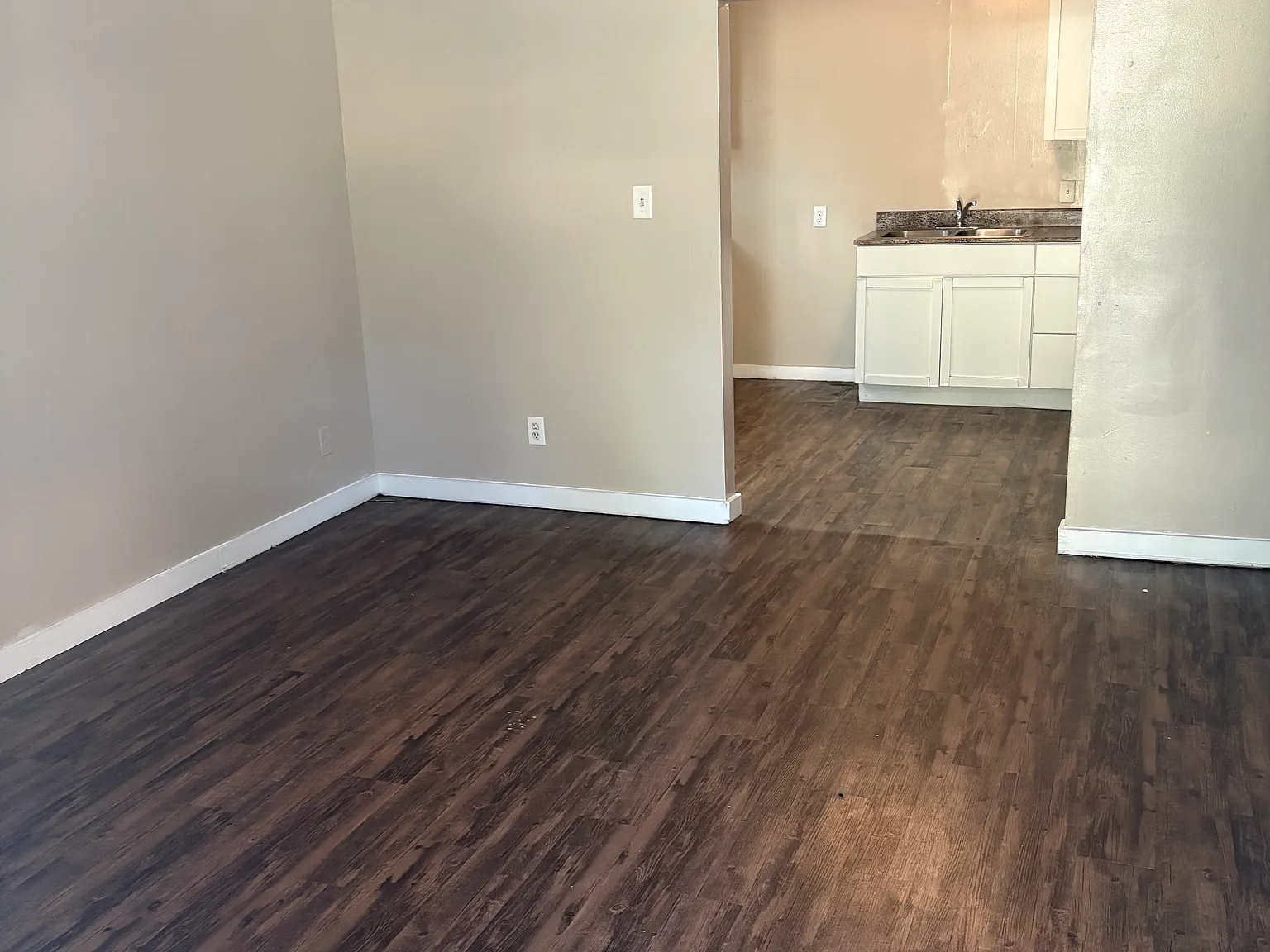 4 bed, 1.5 bath, 1624 sqft, $975 — Photo 4