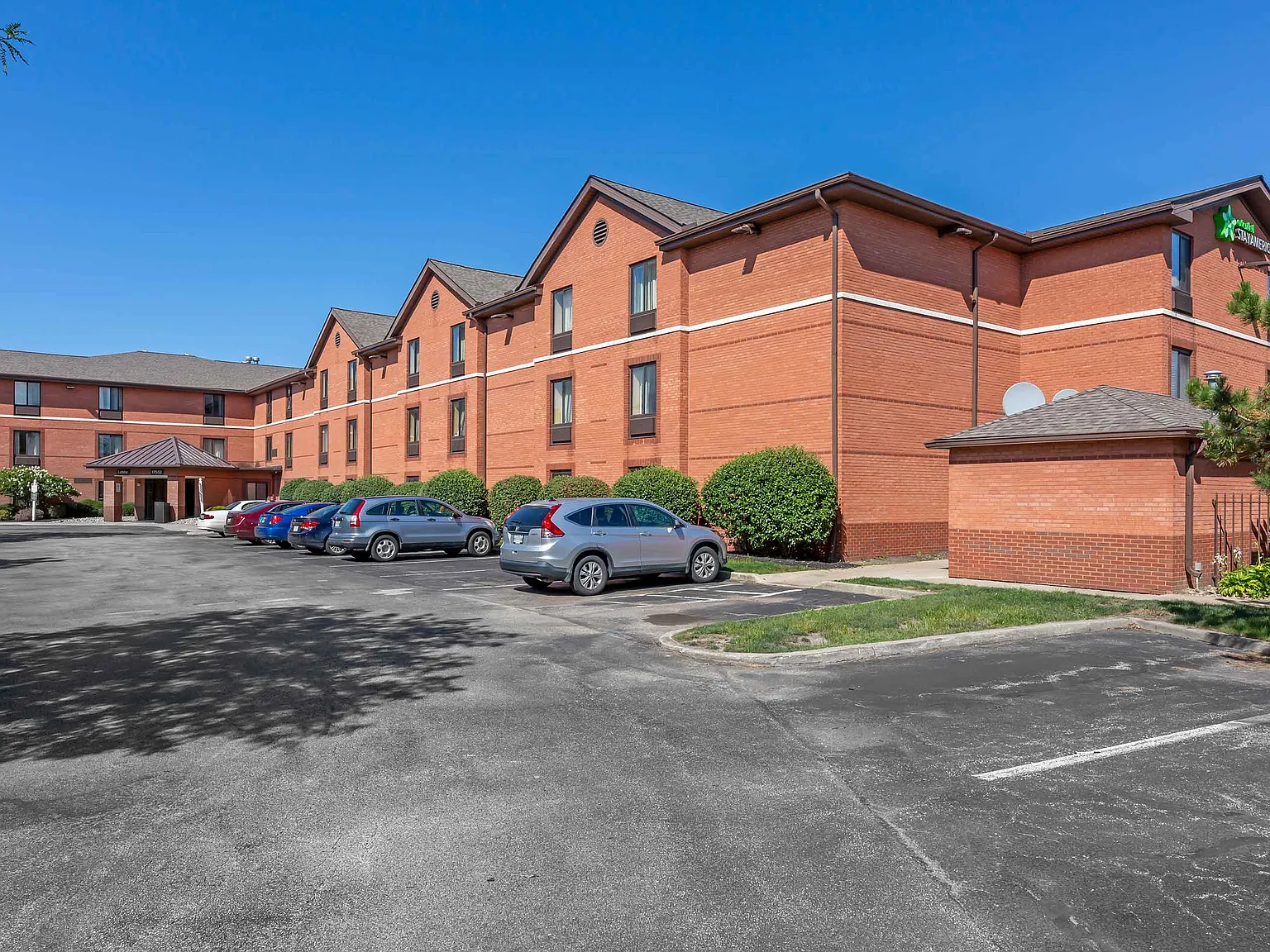 Cleveland - Middleburg Heights — Photo 2