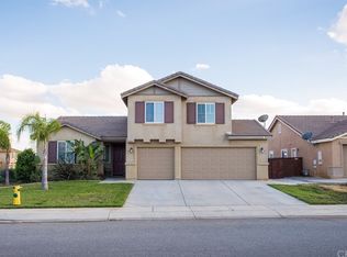 1693 Amber Lily Dr, Beaumont, CA 92223
