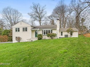 30 Weston Hill Rd, Riverside, CT 06878