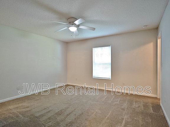 5th image of 8432 Jasper Ave