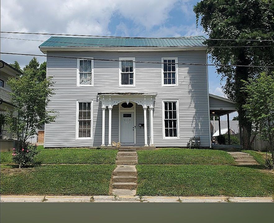 1st image of 215 W Sugartree St