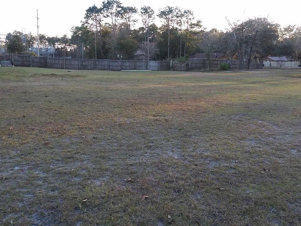 2nd image of 49 Forest Rd