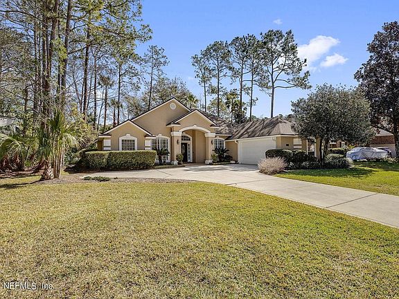 3rd image of 9013 Deercress Ct
