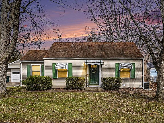 2nd image of 2820 Reo Rd