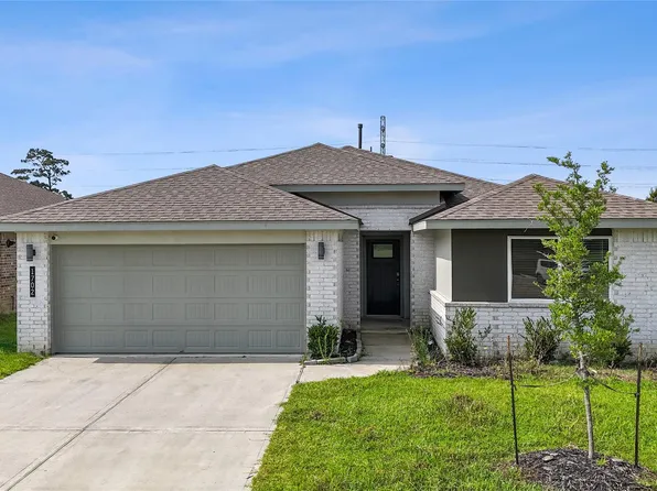 1702 Plantation Pl, Baytown, TX 77523