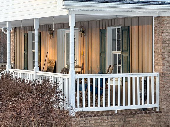 4th image of 804 Oak Grove Church Rd