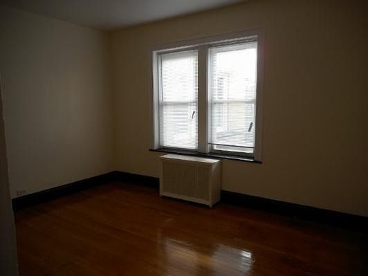 5th image of 4427 N Ashland Ave APT 1W