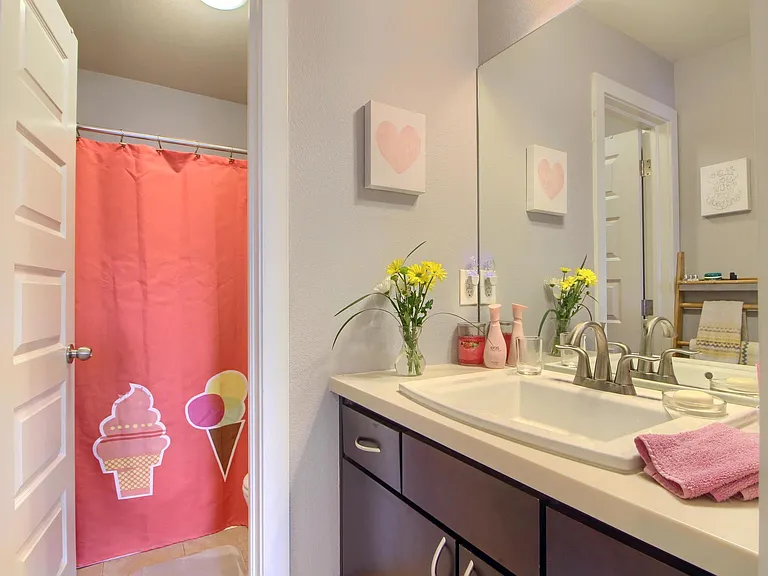3045 Geneva St — Photo 25
