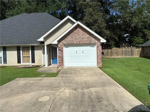 105 S Gate Dr, Ponchatoula, LA 70454