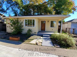 323 College Ave, Santa Rosa, CA 95401