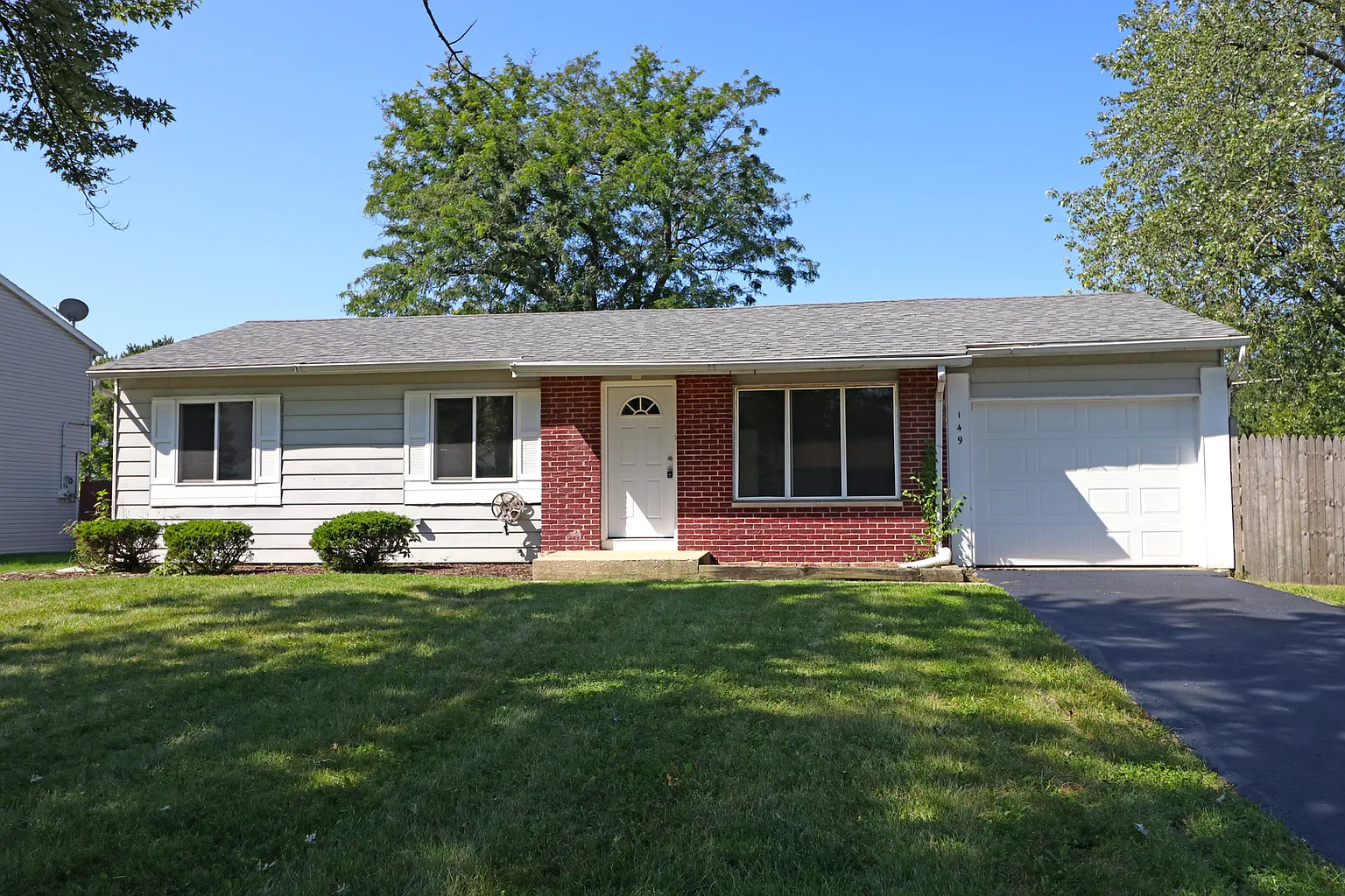 149 Olympic Dr photo 1