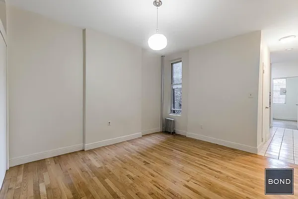 Rented by Bond New York | media 20