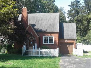 770 S Buhl Farm Dr, Hermitage, PA 16148