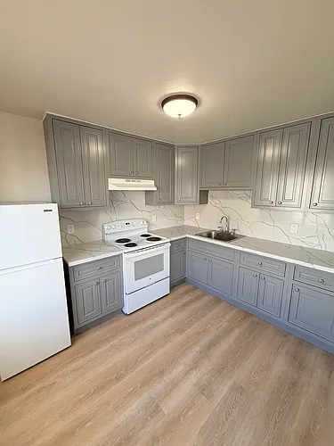 4211 Moraga St #11 Photo 1