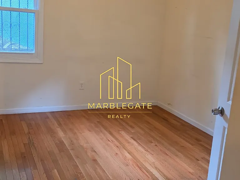 826 S 15th St #11L — Photo 4