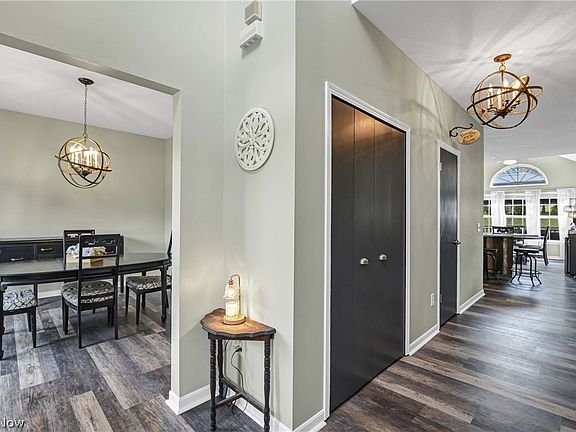 4th image of 4075 Turnberry Dr