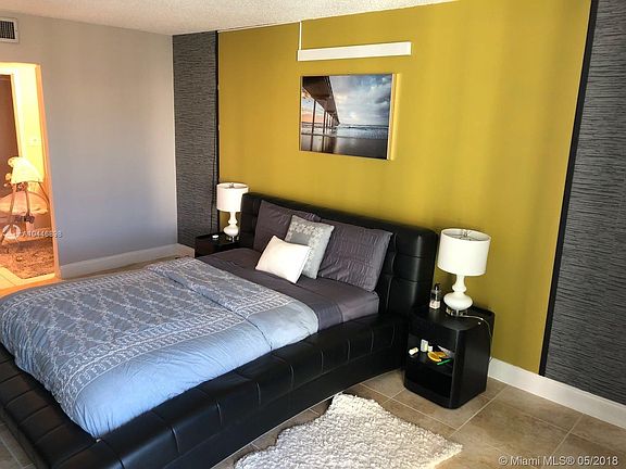 4th image of 100 Bayview Dr #1432