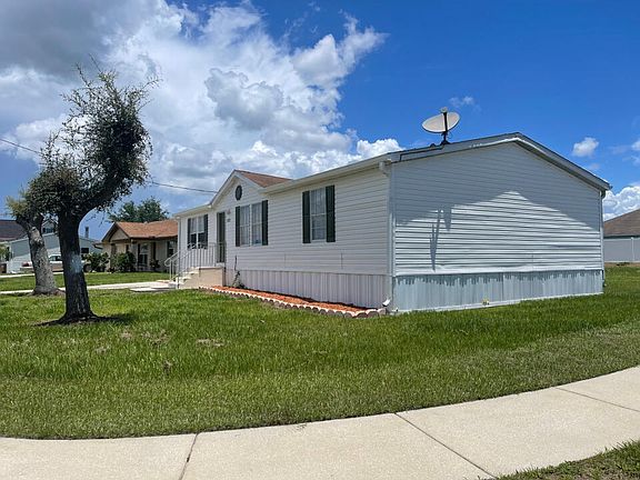2nd image of 3733 Dawn Ave
